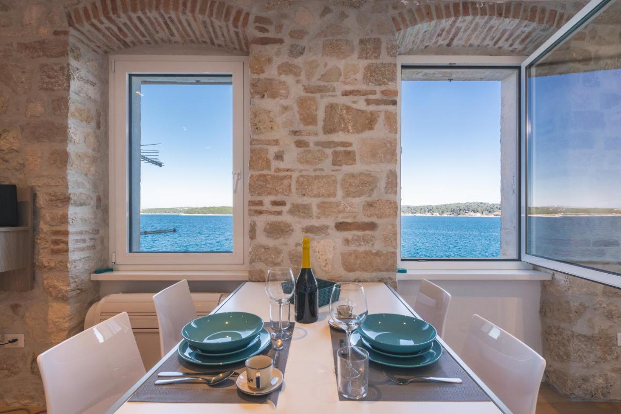 Blue Sea View Apartment โรวีน ภายนอก รูปภาพ