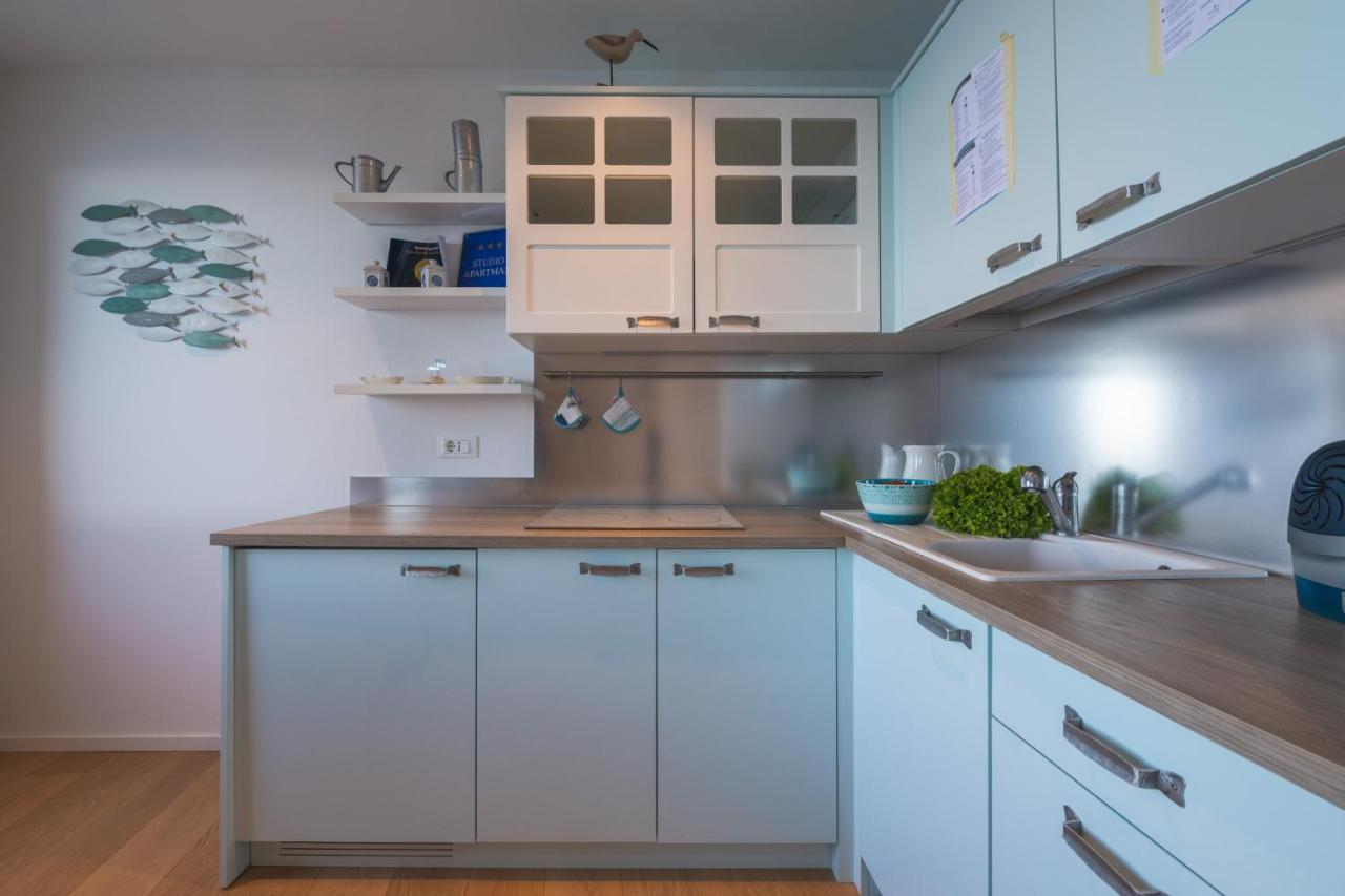 Blue Sea View Apartment โรวีน ภายนอก รูปภาพ