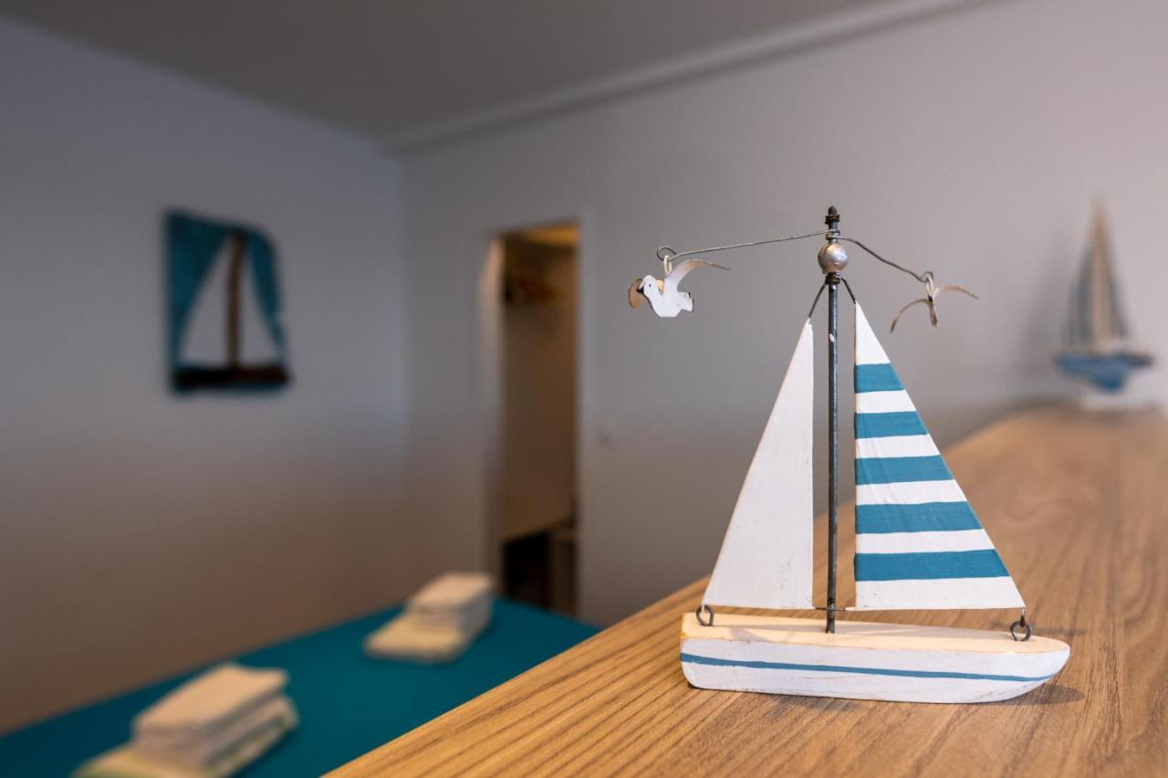 Blue Sea View Apartment โรวีน ภายนอก รูปภาพ